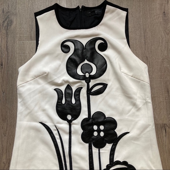 Victoria Beckham dress - Picture 4 of 10